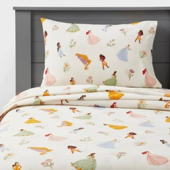 Full Disney Princess Characters Kids' Sheet Set - Pillowfort Disney Collection - Picture 1 of 6